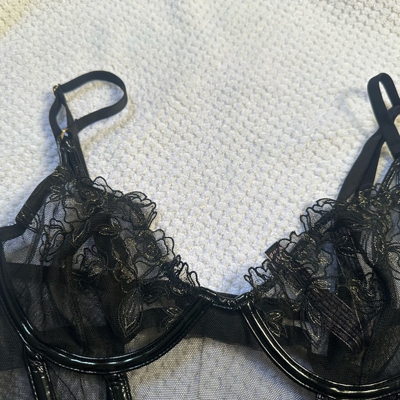Victoria's Secret Black Sheer Lace Bodysuit - Picture 7 of 7